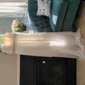 Sleeveless White Beaded Prom/Formal High Low Dress